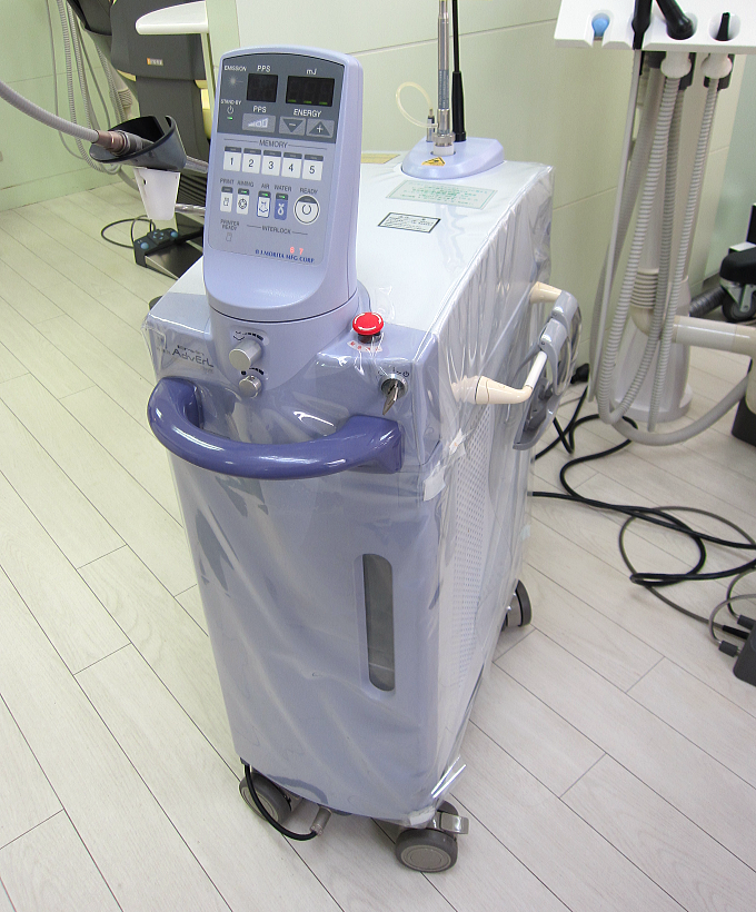 Er.YAG(エルビウムヤグ)レーザー機器の写真